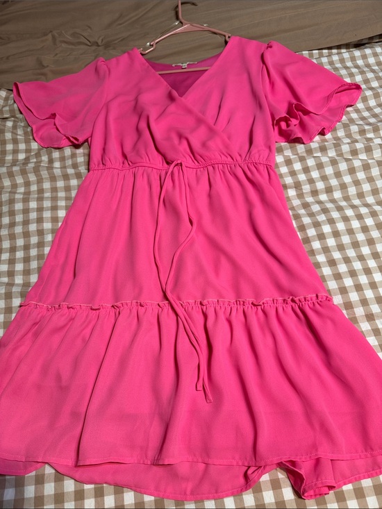 ANDREE BY UNIT Dresses & Skirts - ANDREE BY UNIT Hot Pink V-Neck Mini Dress